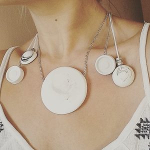 σεμινάριο, εργαστήρι, κόσμημα, χειροτέχνες, Αβησσυνίας, Αθήνα, Λουκούμι, Άννα Στεφάνου, τσιμέντο, βιομηχανικά υλικά, workshop, Avissinias, Athens, Loukoumi